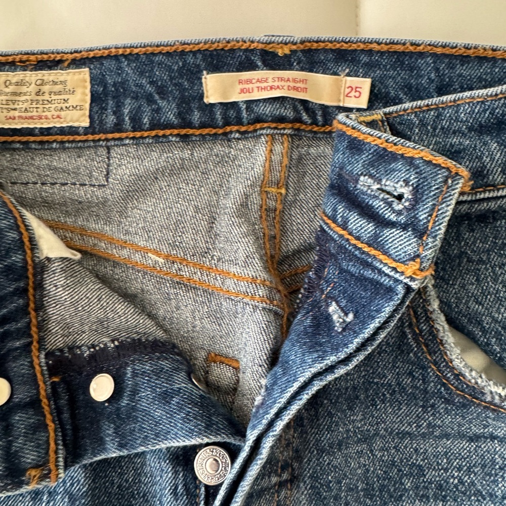 Levi's Ribcage Straight - Picture 5 of 5